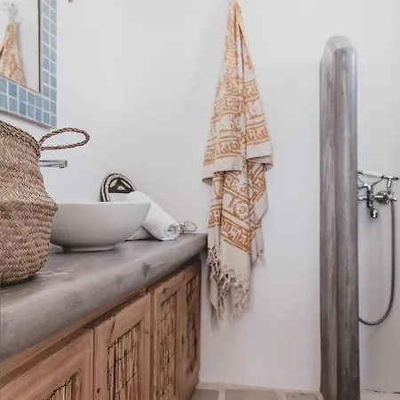 Jade By Mykonos Rocks Villa Glásztrosz